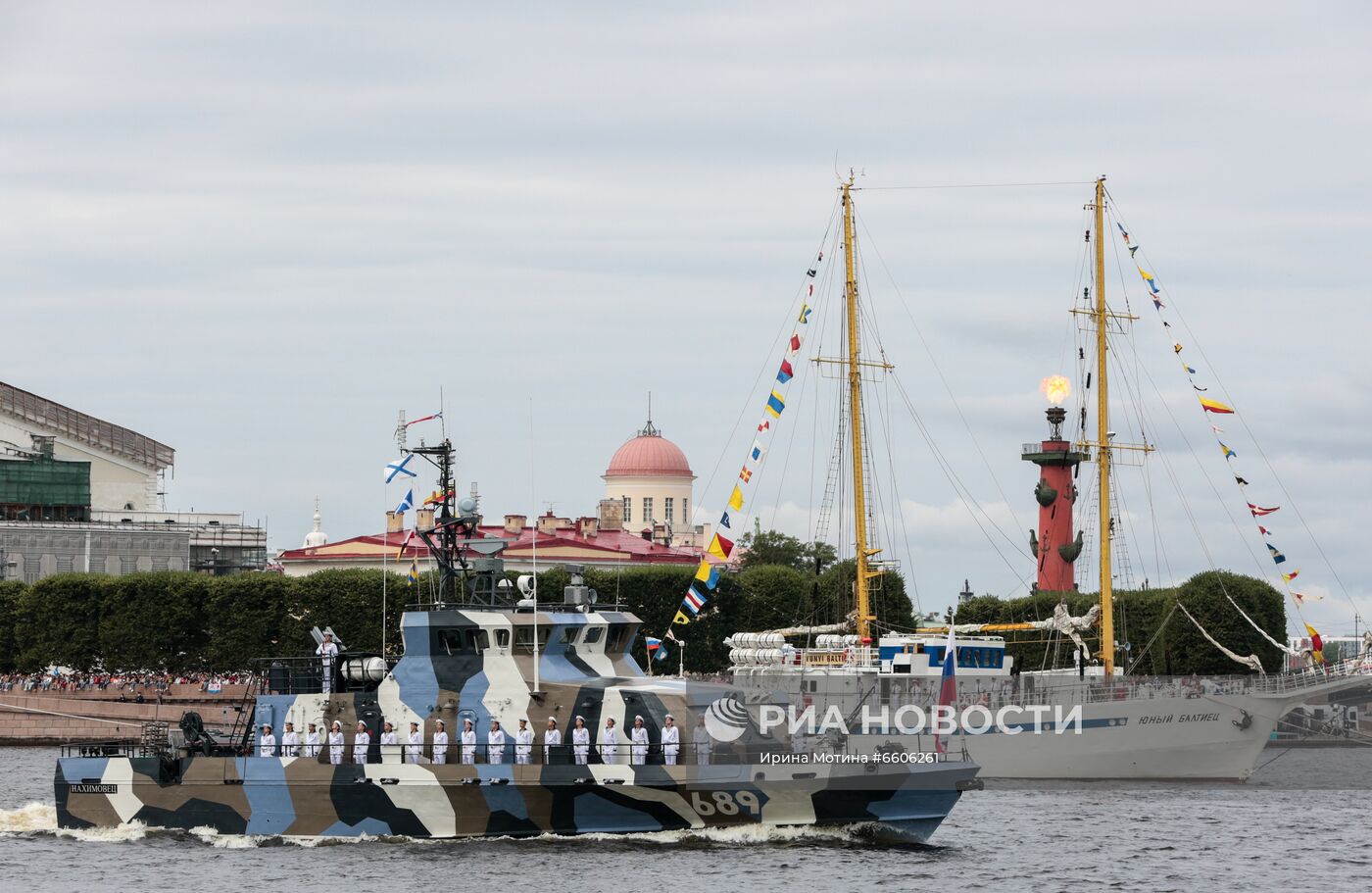 Празднование Дня ВМФ в Санкт-Петербурге