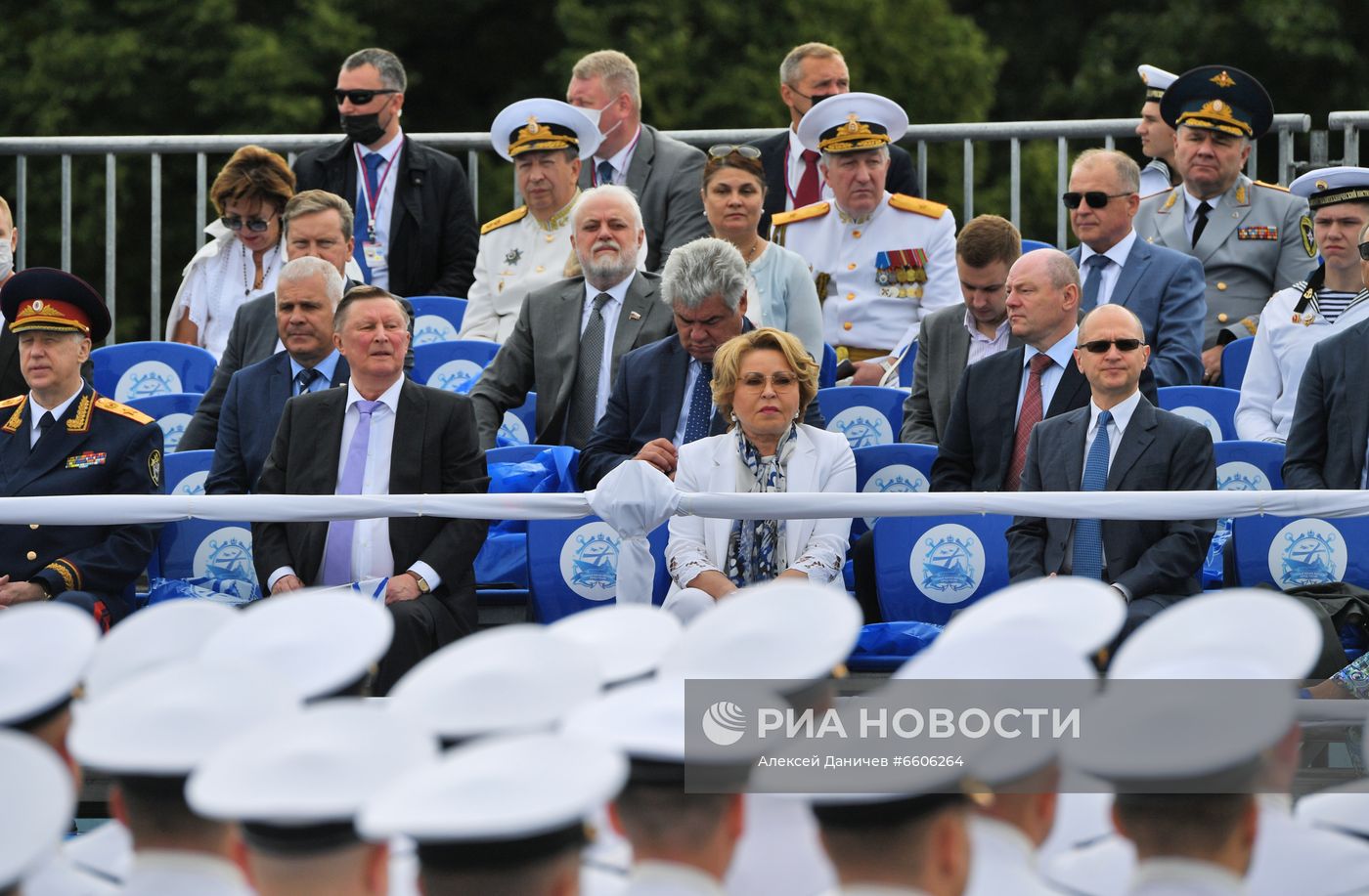 Празднование Дня ВМФ в Санкт-Петербурге