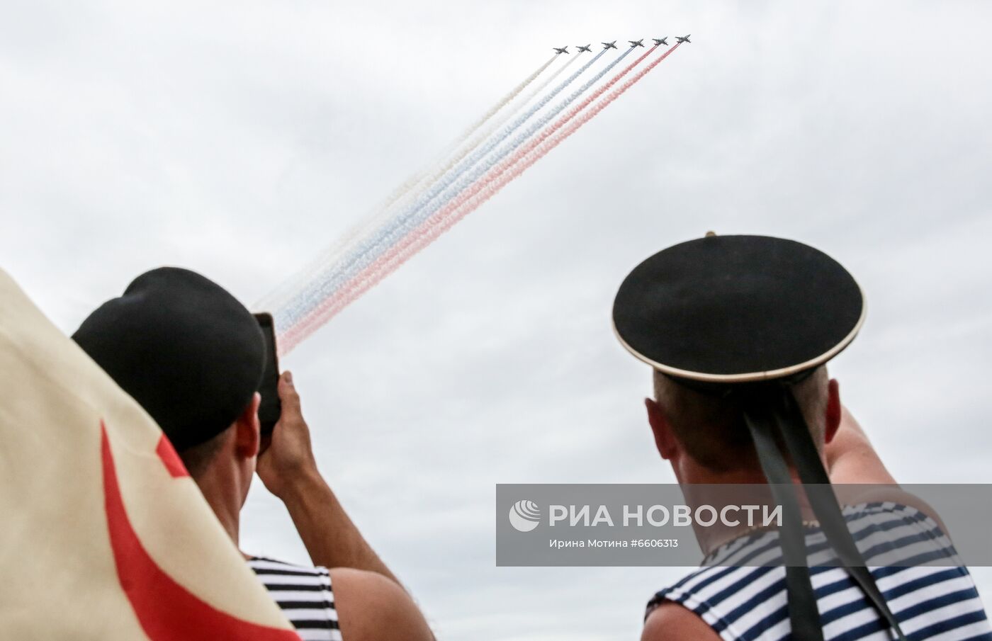 Празднование Дня ВМФ в Санкт-Петербурге