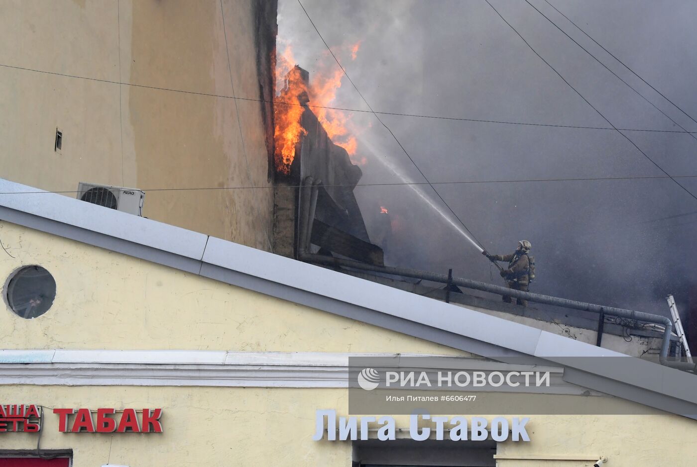 Пожар в доме на Лиговском проспекте