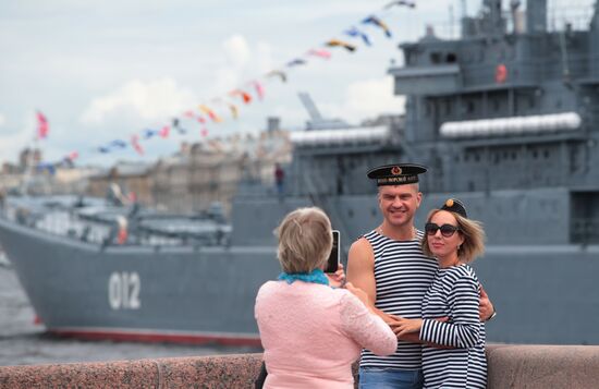 Празднование Дня ВМФ в Санкт-Петербурге