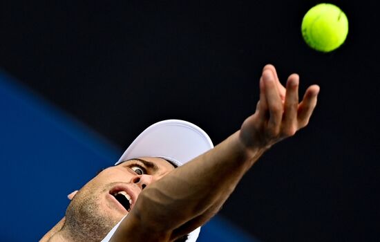 Олимпиада-2020. Теннис. Мужчины. А. Карацев - Ж. Шарди