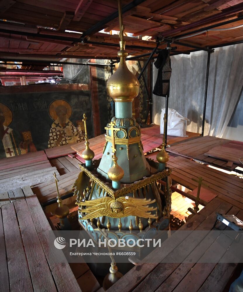 Реставрационные работы на территории Новодевичьего монастыря