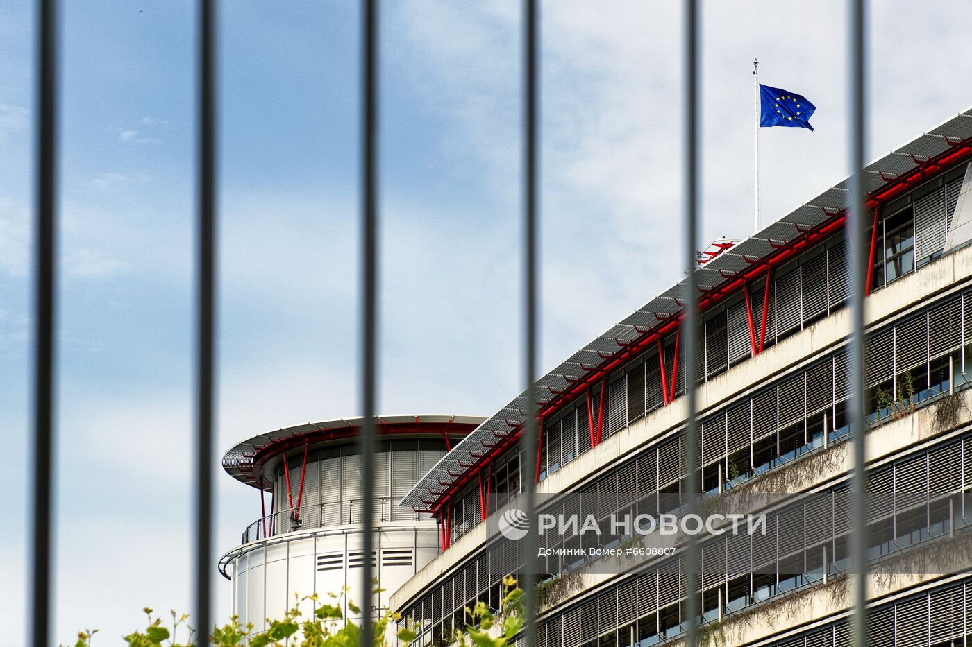 Здание Европейского суда по правам человека (ЕСПЧ) в Страсбурге