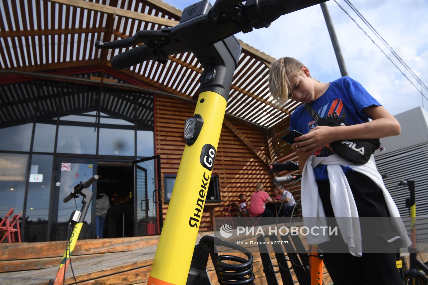 Яндекс Go запустил сервис электросамокатов в Москве