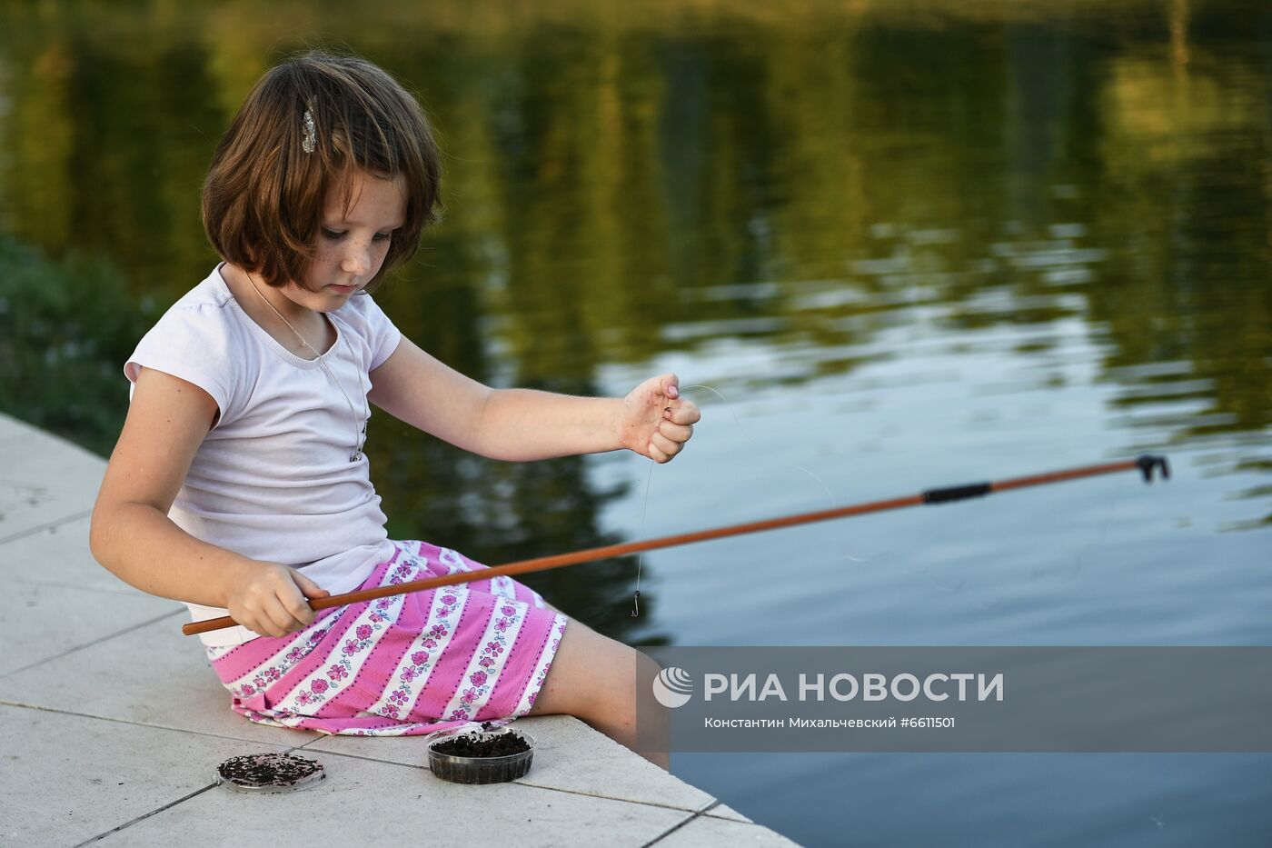 Отдых горожан в парке им. Гагарина в Симферополе