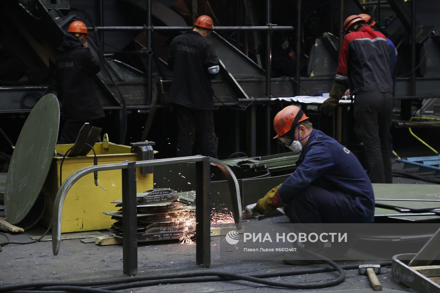 Судостроительное предприятие "Севмаш" в Северодвинске