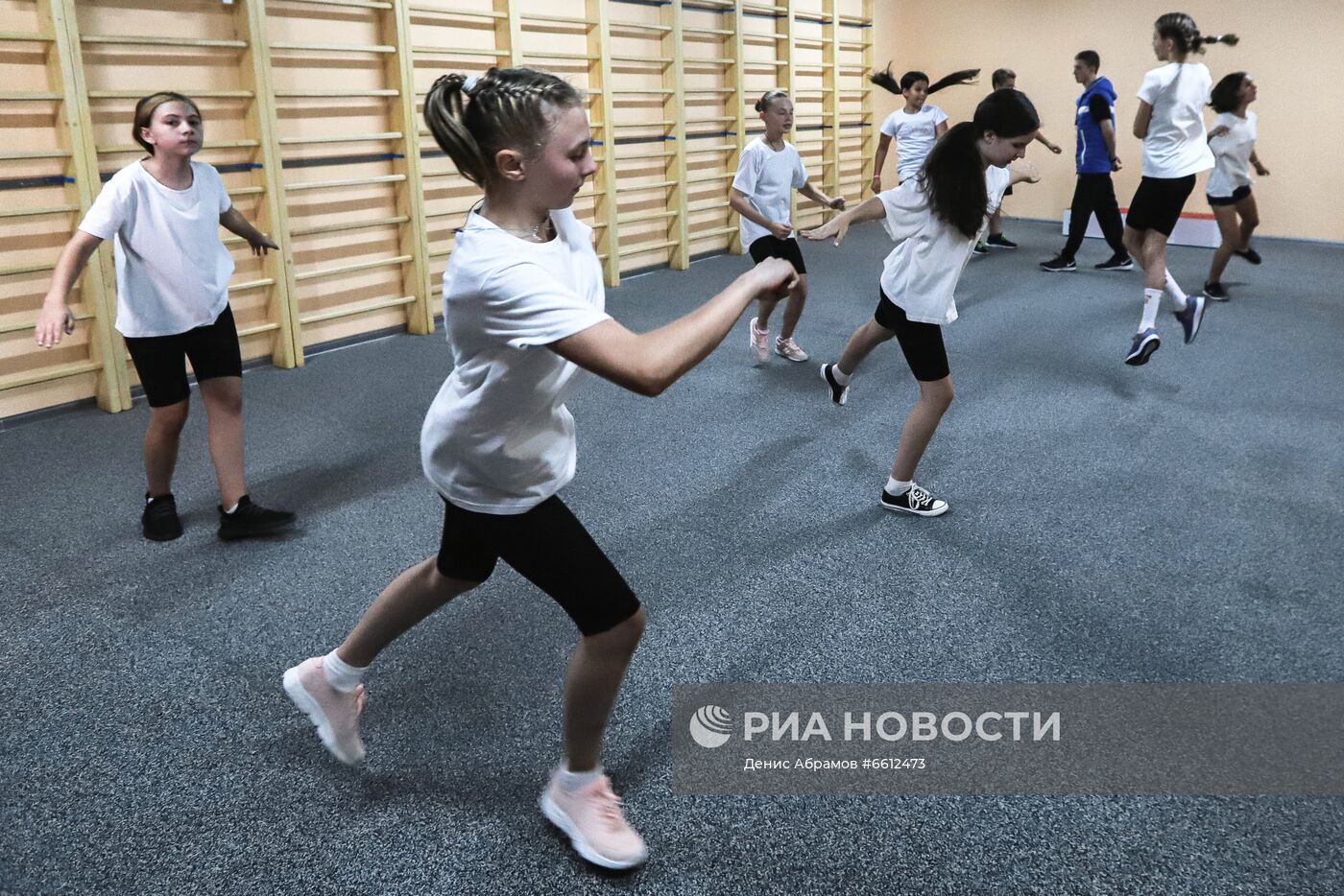 Открытие детской школы зимних видов спорта И. Авербуха в городе Ессентуки