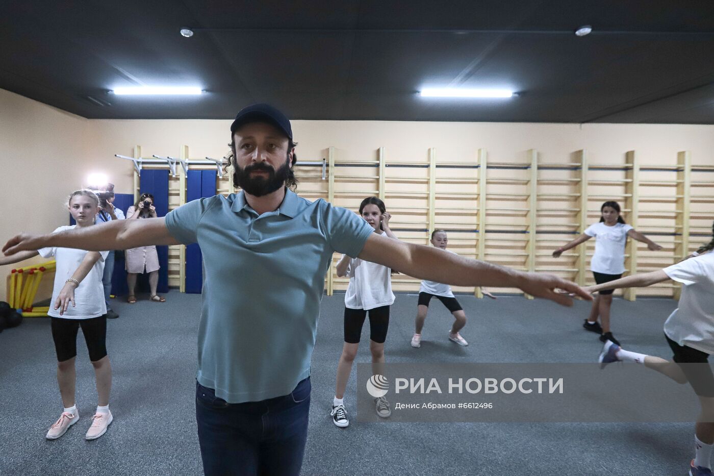 Открытие детской школы зимних видов спорта И. Авербуха в городе Ессентуки