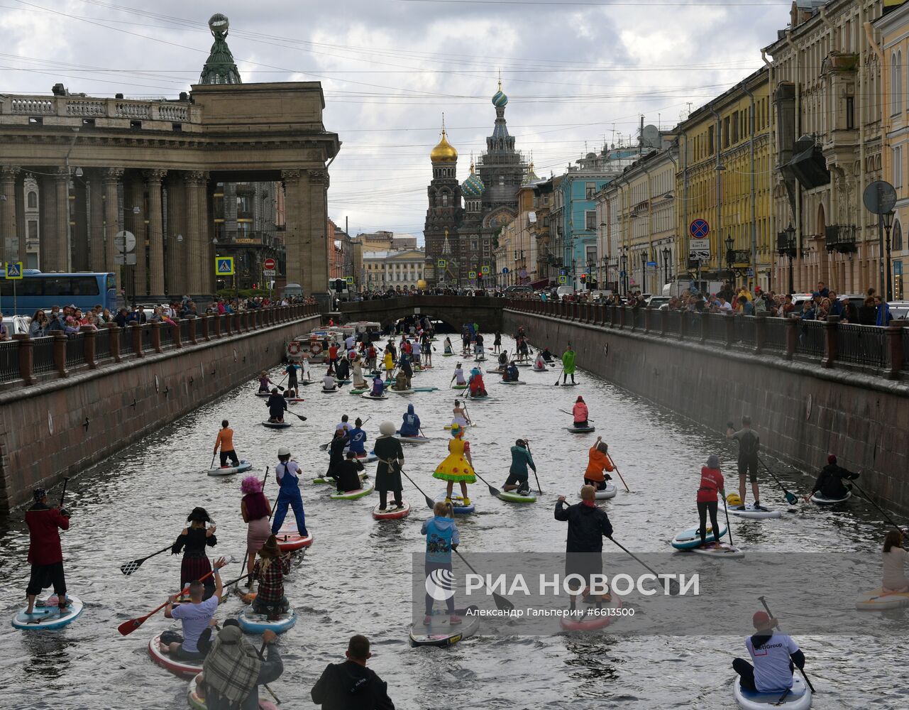 Фестиваль "Фонтанка-SUP" в Санкт-Петербурге
