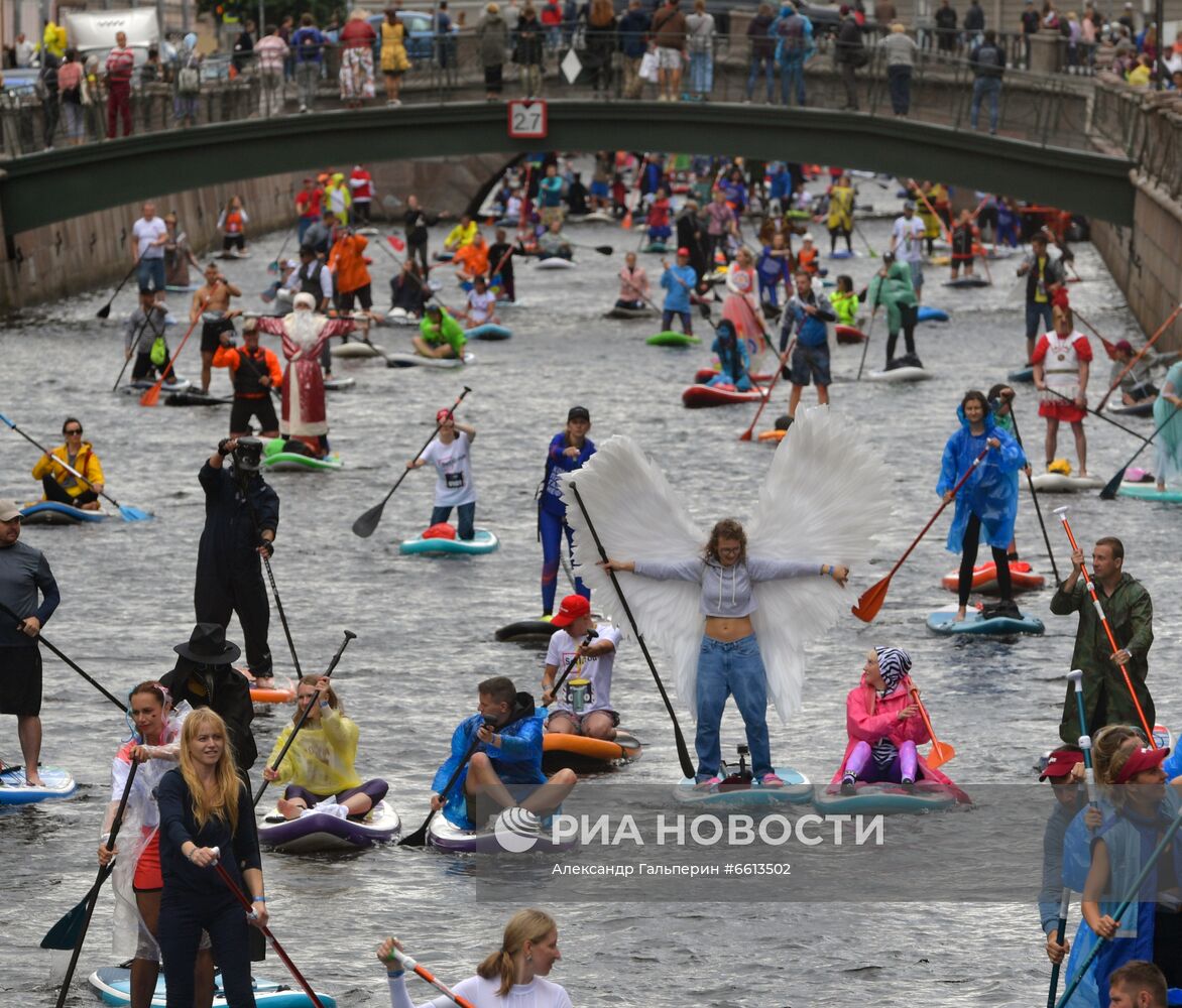 Фестиваль "Фонтанка-SUP" в Санкт-Петербурге
