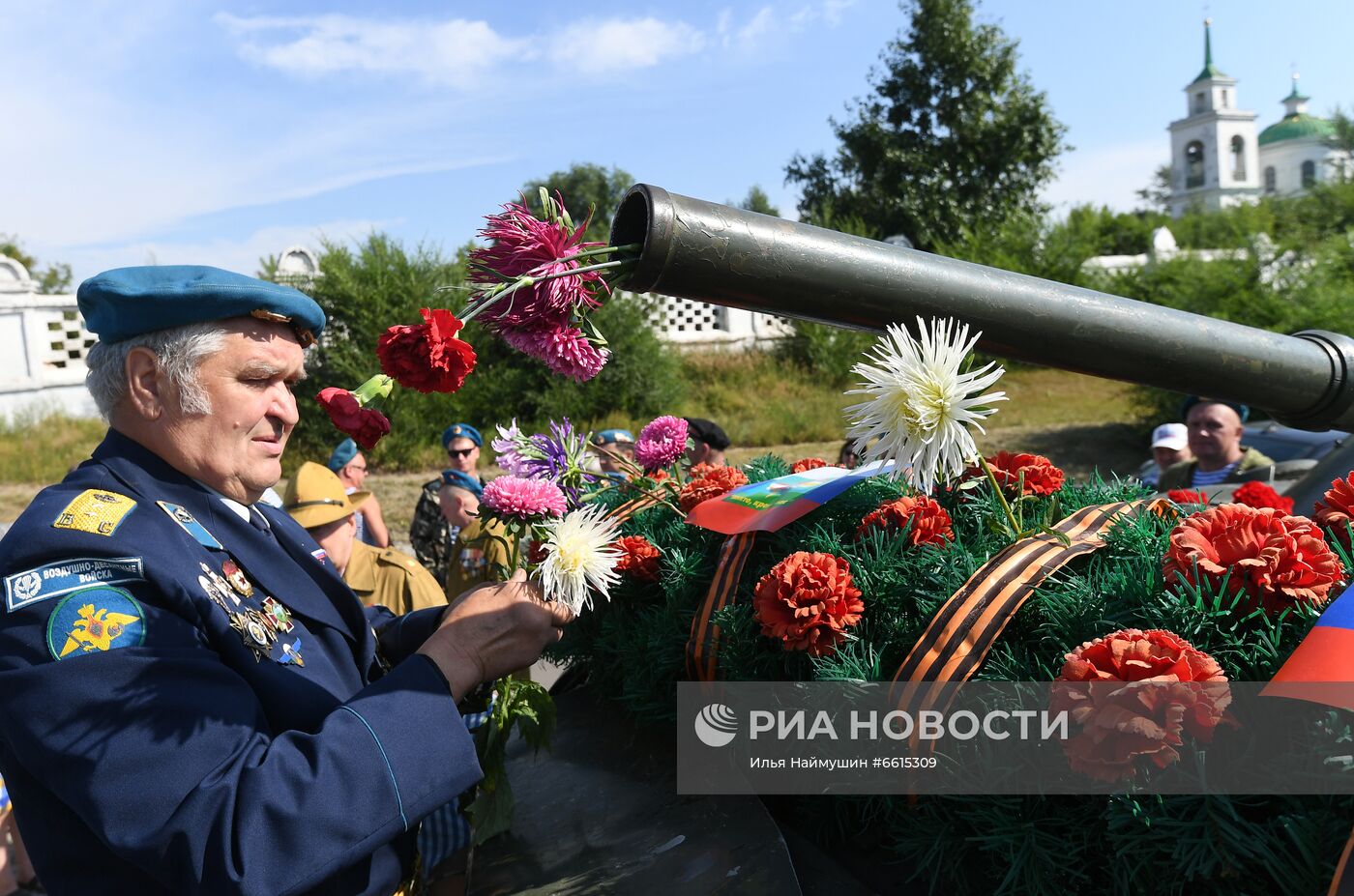 Празднование Дня ВДВ в регионах России