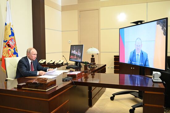 Президент РФ В. Путин встретился с врио главы Пензенской области О. Мельниченко