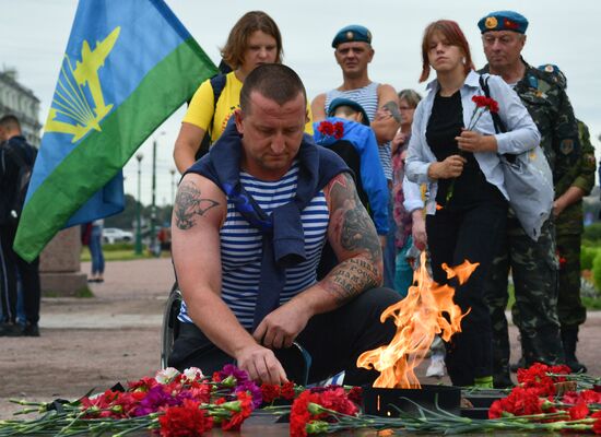 Празднование Дня ВДВ в регионах России