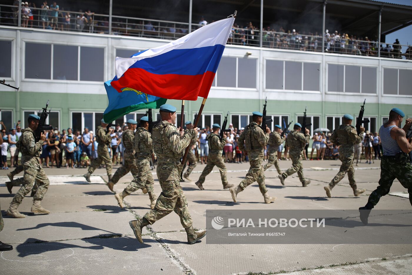 Празднование Дня ВДВ в регионах России