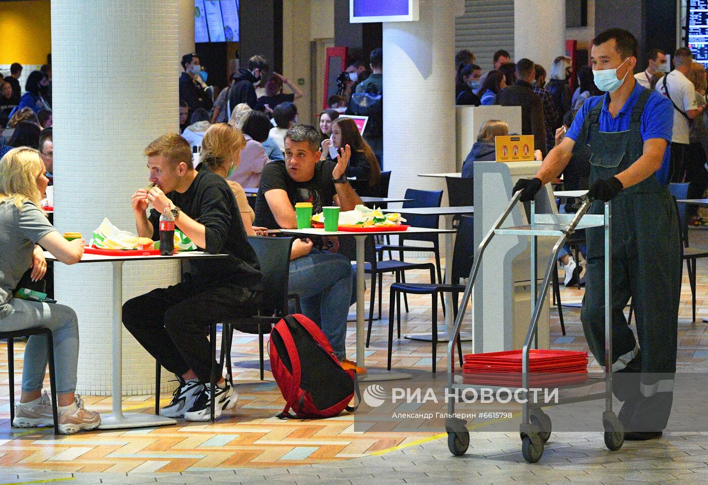 Возобновление работы фудкортов в Санкт-Петербурге