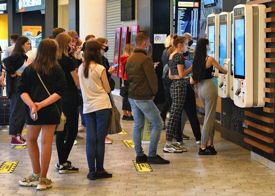 Возобновление работы  фудкортов в Санкт-Петербурге