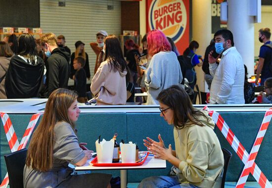 Возобновление работы  фудкортов в Санкт-Петербурге