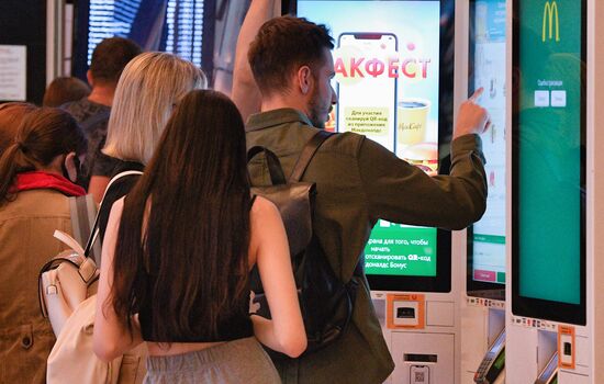 Возобновление работы  фудкортов в Санкт-Петербурге