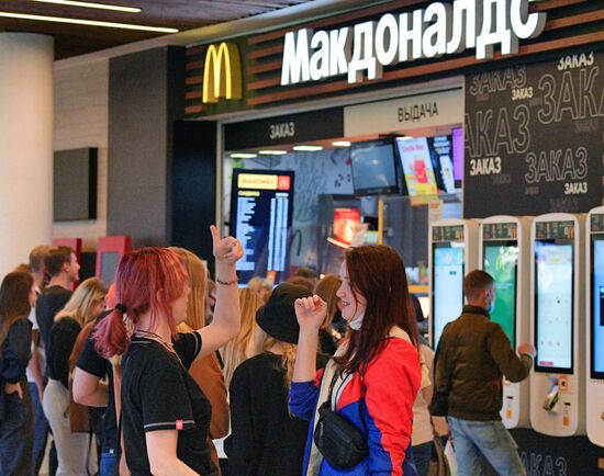 Возобновление работы  фудкортов в Санкт-Петербурге