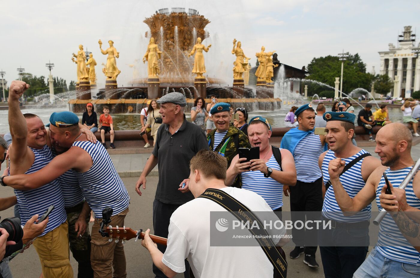 Празднование Дня ВДВ в Москве 