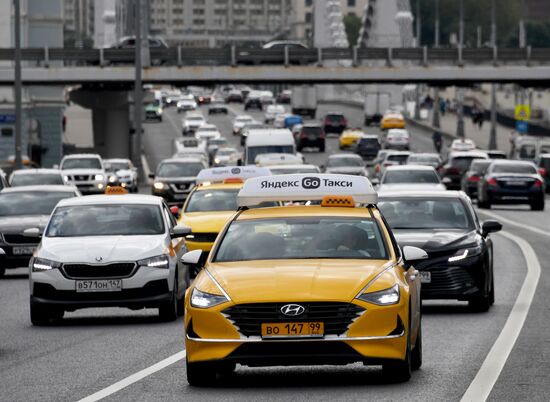 В Москве отложили мониторинг за таксистами