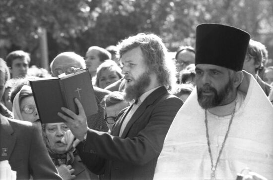 Молебен в честь 150-летия закладки в 1839 г. Храма Христа Спасителя