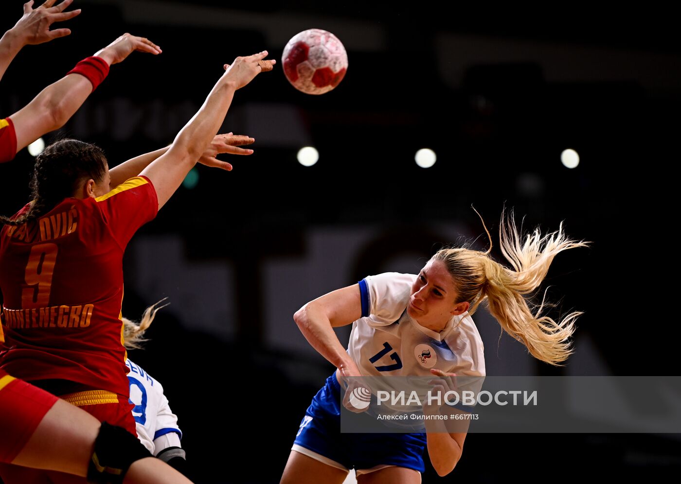 Олимпиада-2020. Гандбол. Женщины. Матч Черногория - Россия