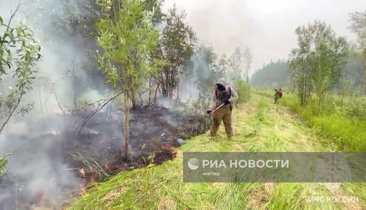 Тушение лесных пожаров в Якутии