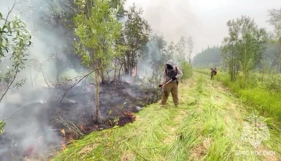 Тушение лесных пожаров в Якутии