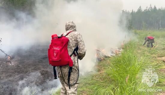 Тушение лесных пожаров в Якутии
