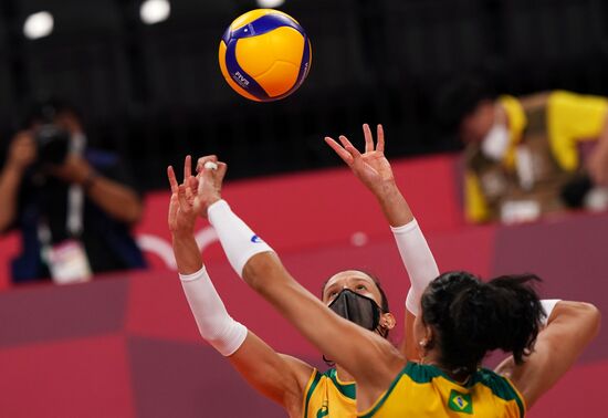 Россия бразилия волейбол женщины. Американский волейбол.