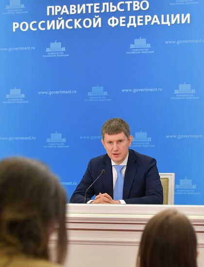 Брифинг министра экономического развития РФ М. Решетникова