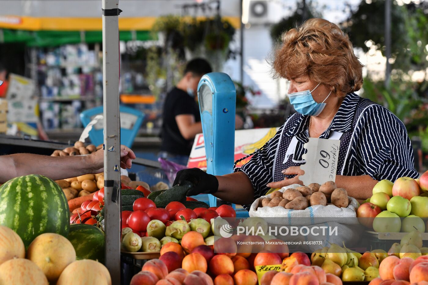 Центральный овощной рынок в Симферополе