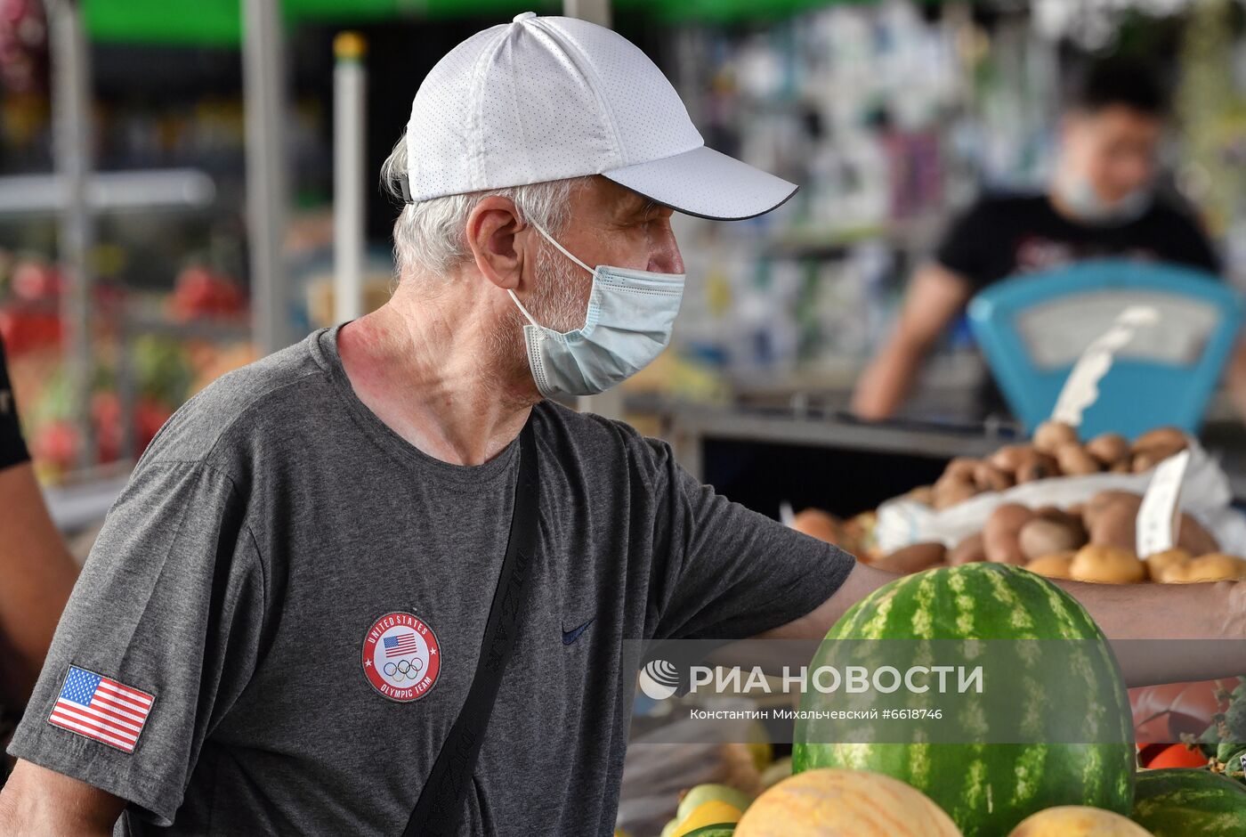 Центральный овощной рынок в Симферополе