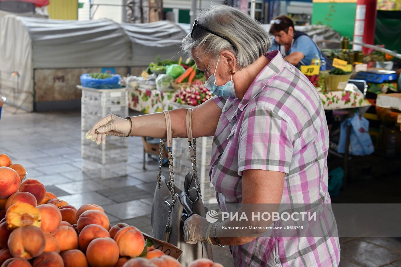 Центральный овощной рынок в Симферополе