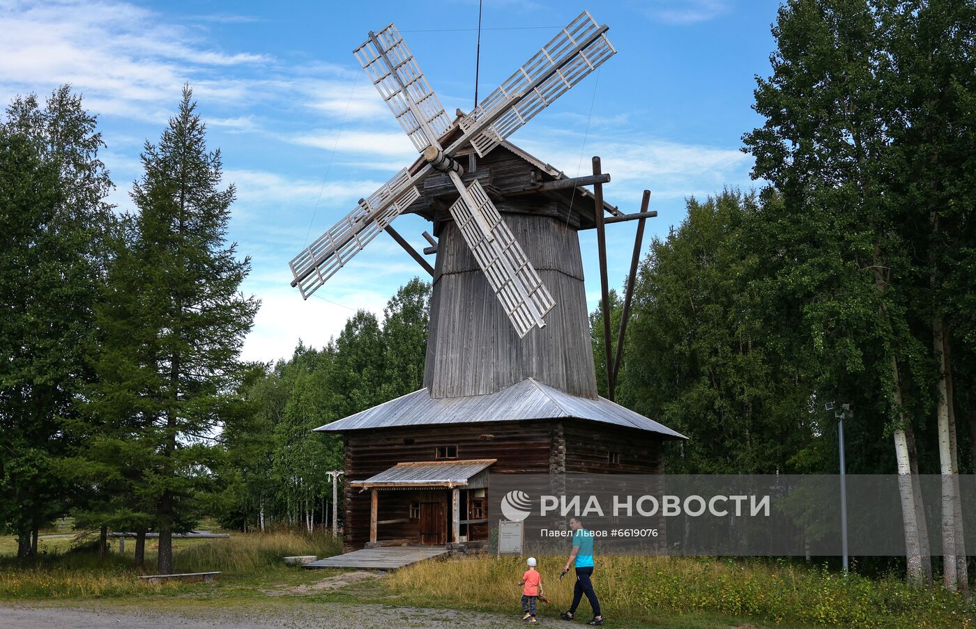 Музей деревянного зодчества "Малые Корелы" в Архангельске