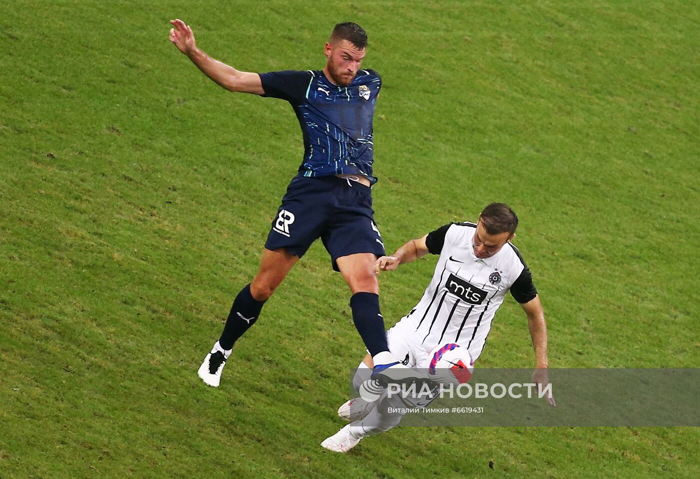 Футбол. Лига конференций. Матч "Сочи" - "Партизан"