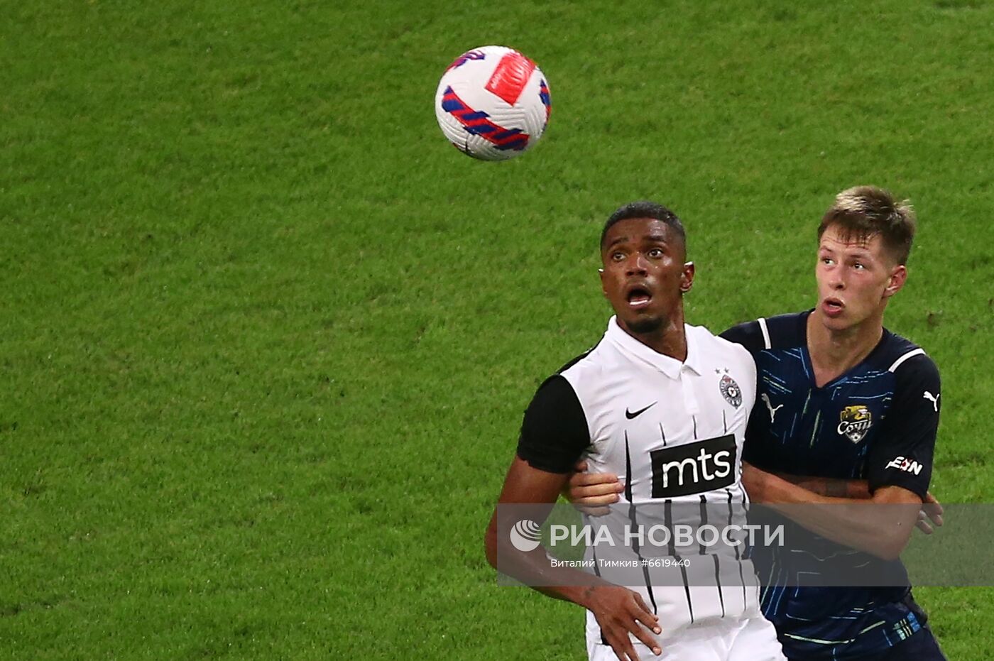 Футбол. Лига конференций. Матч "Сочи" - "Партизан"