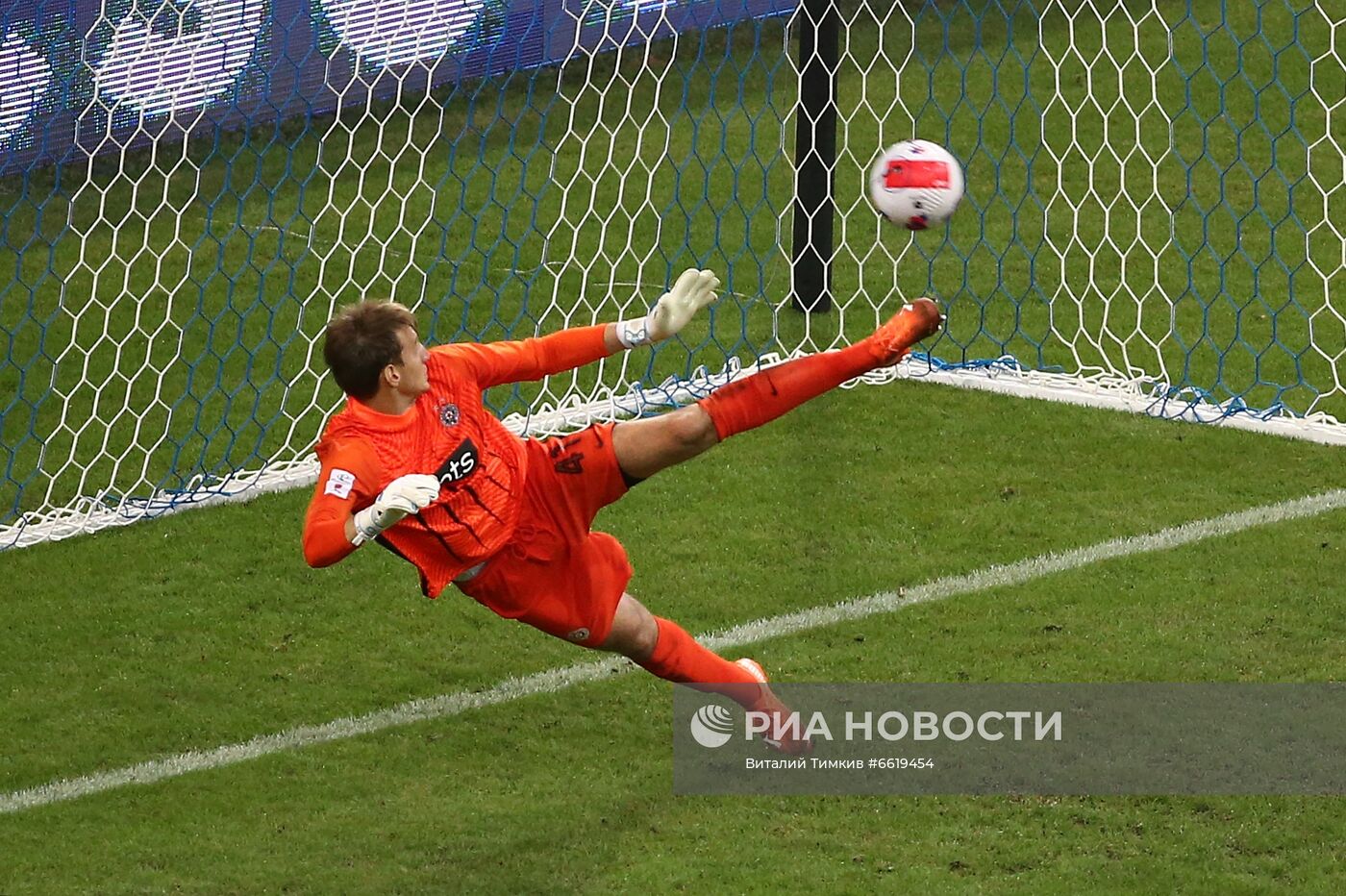 Футбол. Лига конференций. Матч "Сочи" - "Партизан"