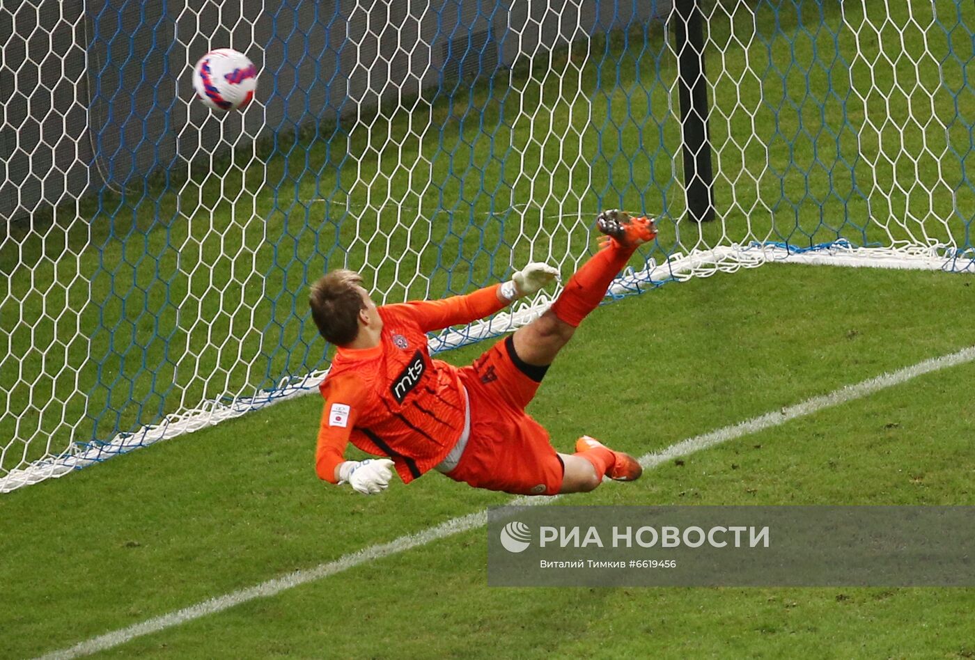 Футбол. Лига конференций. Матч "Сочи" - "Партизан"