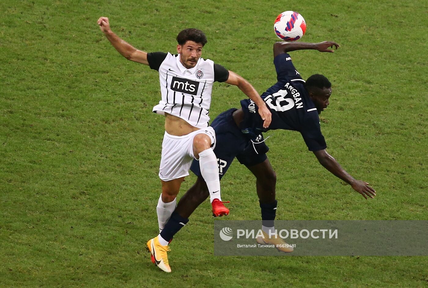 Футбол. Лига конференций. Матч "Сочи" - "Партизан"