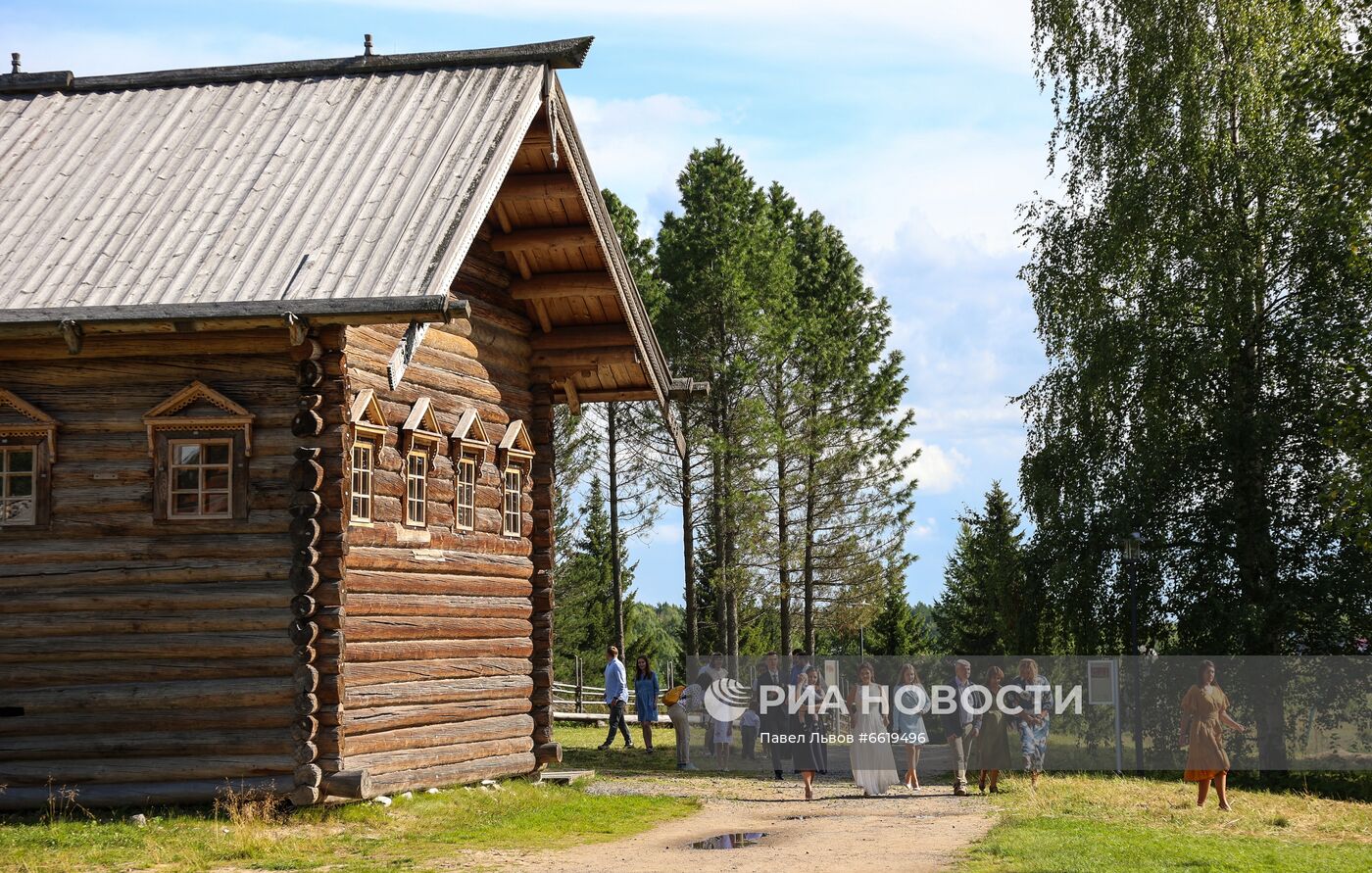 Музей деревянного зодчества "Малые Корелы" в Архангельске