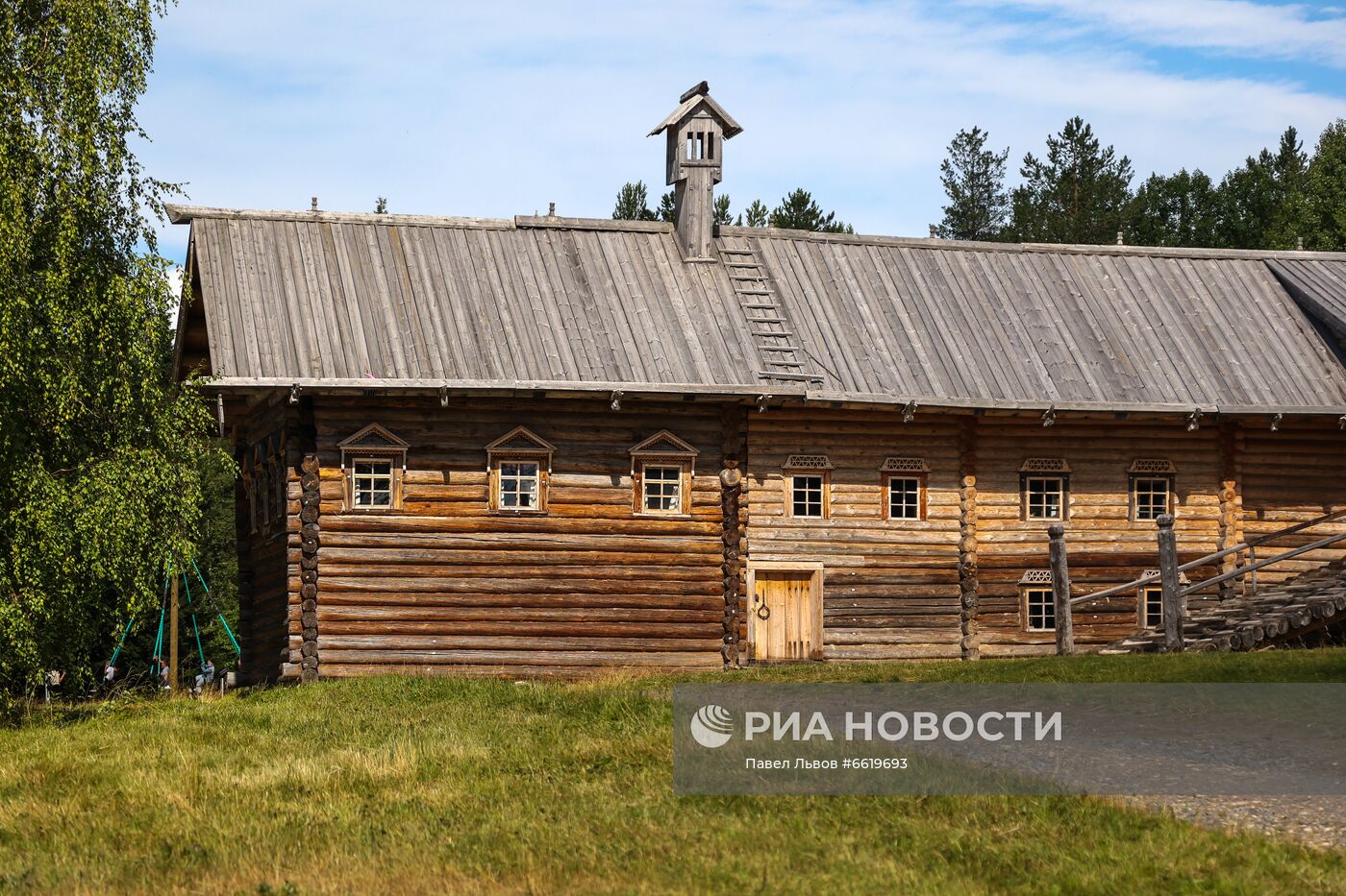 Музей деревянного зодчества "Малые Корелы" в Архангельске