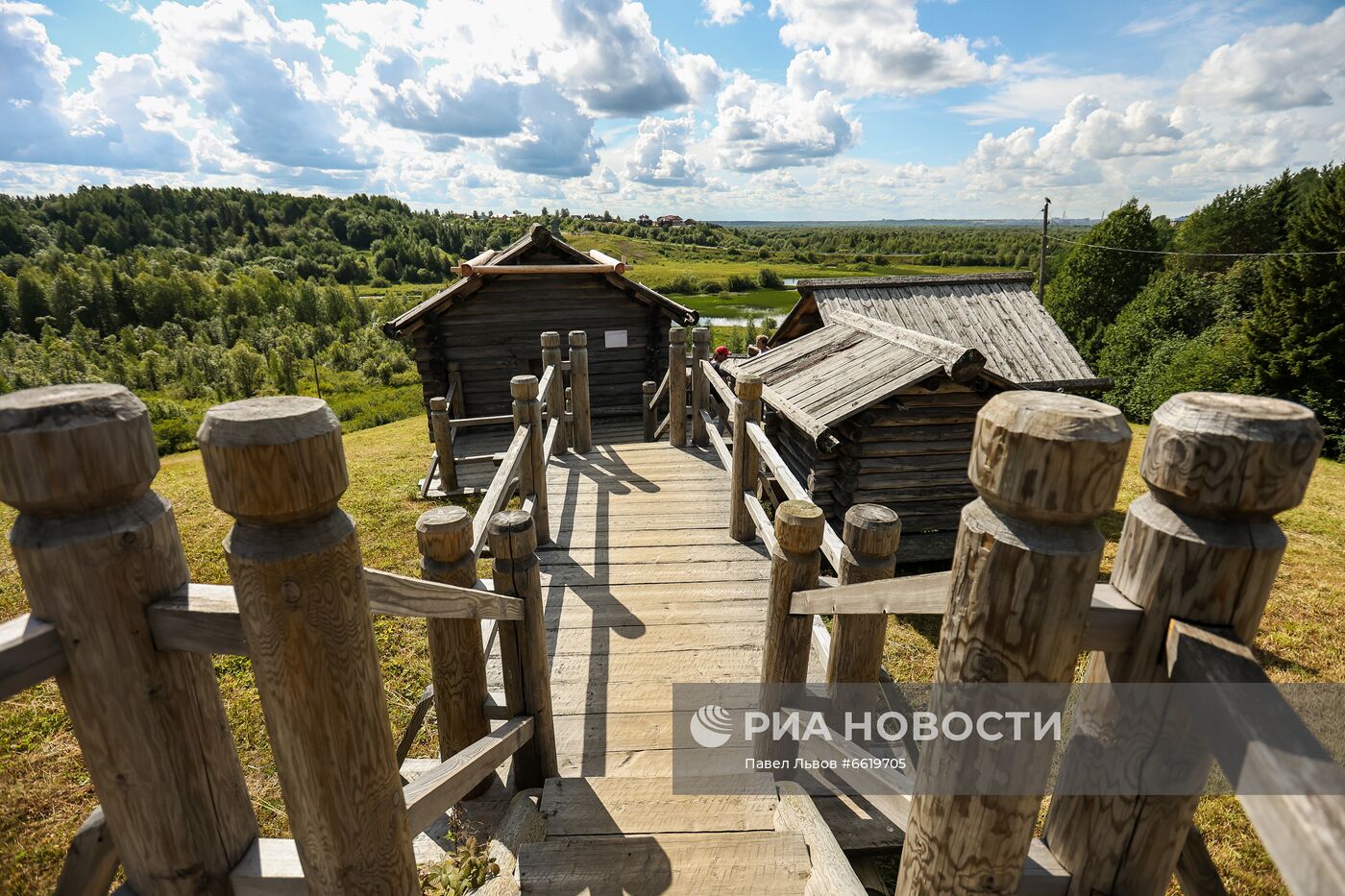 Музей деревянного зодчества "Малые Корелы" в Архангельске