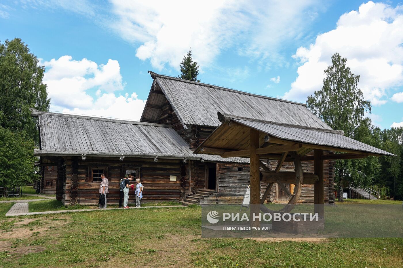 Музей деревянного зодчества "Малые Корелы" в Архангельске