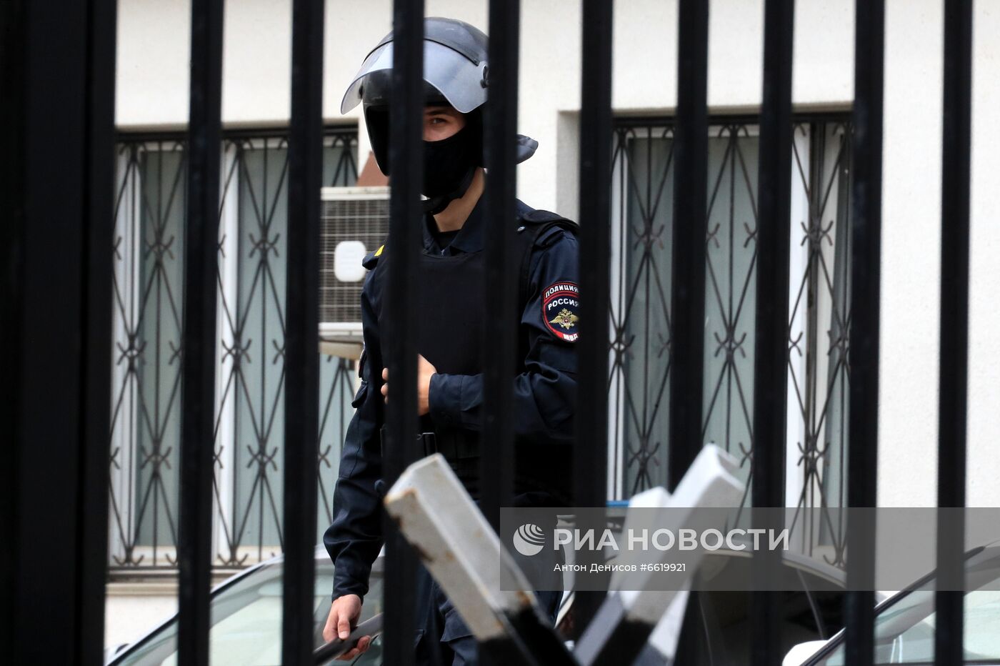 В Подмосковье пятеро заключенных сбежали из изолятора