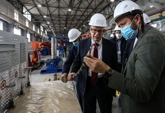 Завод по производству оптоволоконного кабеля в Мурманске