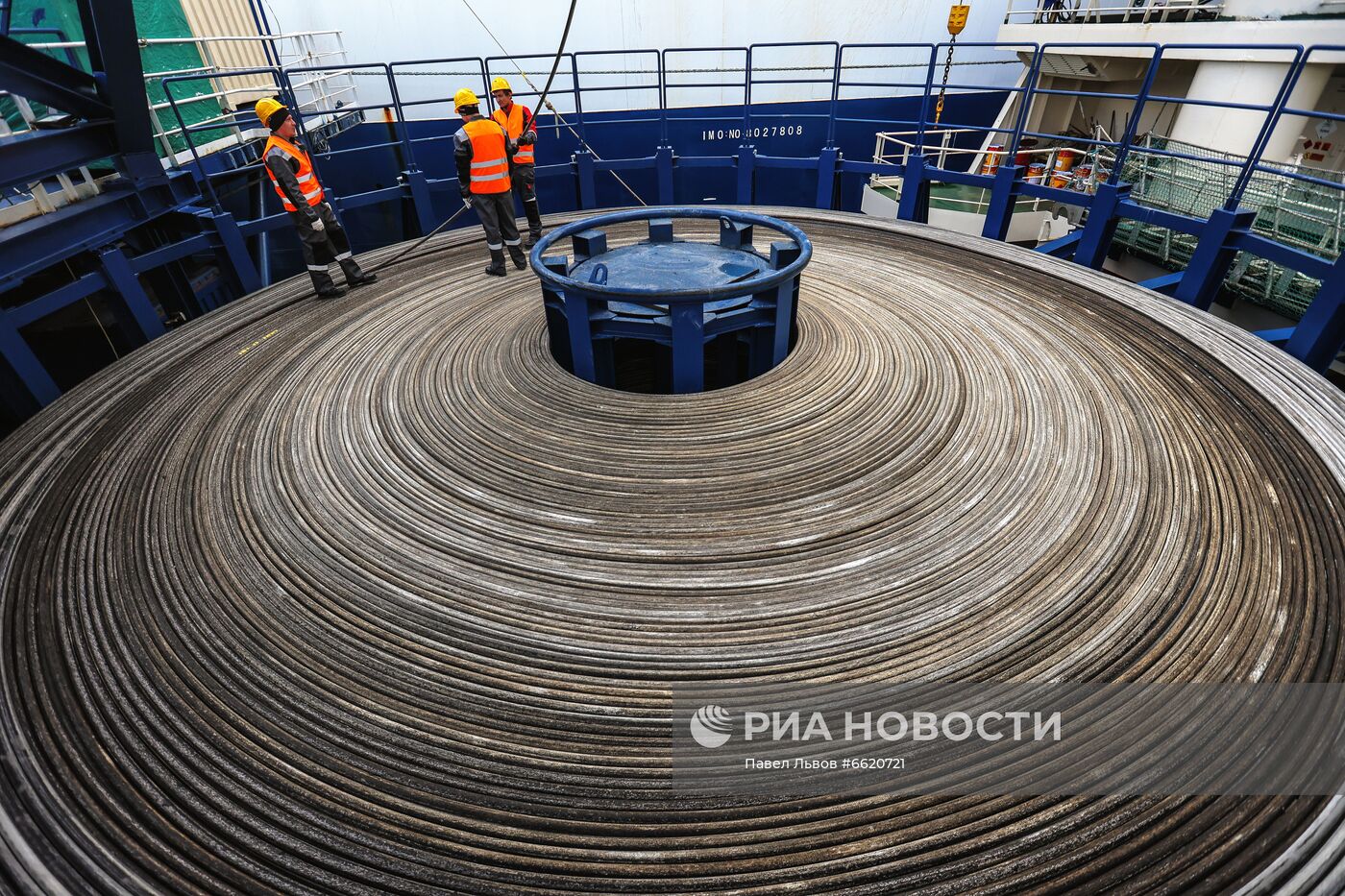 Глубоководная прокладка трансарктической линии связи Мурманск-Владивосток