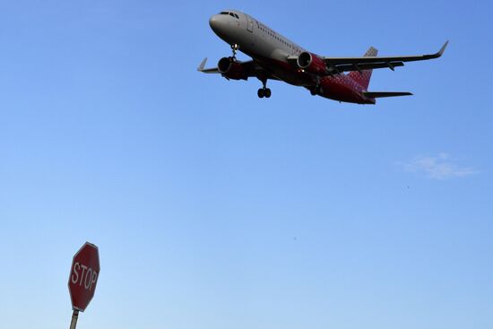 Самолеты в аэропорту Казани Самолеты в аэропорту Казани